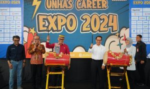 Pj. Gubernur Sulsel Prof Zudan Arif Fakrulloh dan Rektor Unhas, Prof. Jamaluddin Jompa membuka Unhas Career Expo 2024 di Kampus Unhas, Rabu (10/07/2024)