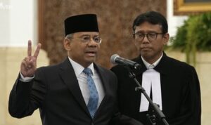 suahasil-nazara-dilantik-jadi-menkeu-1789375117971_169